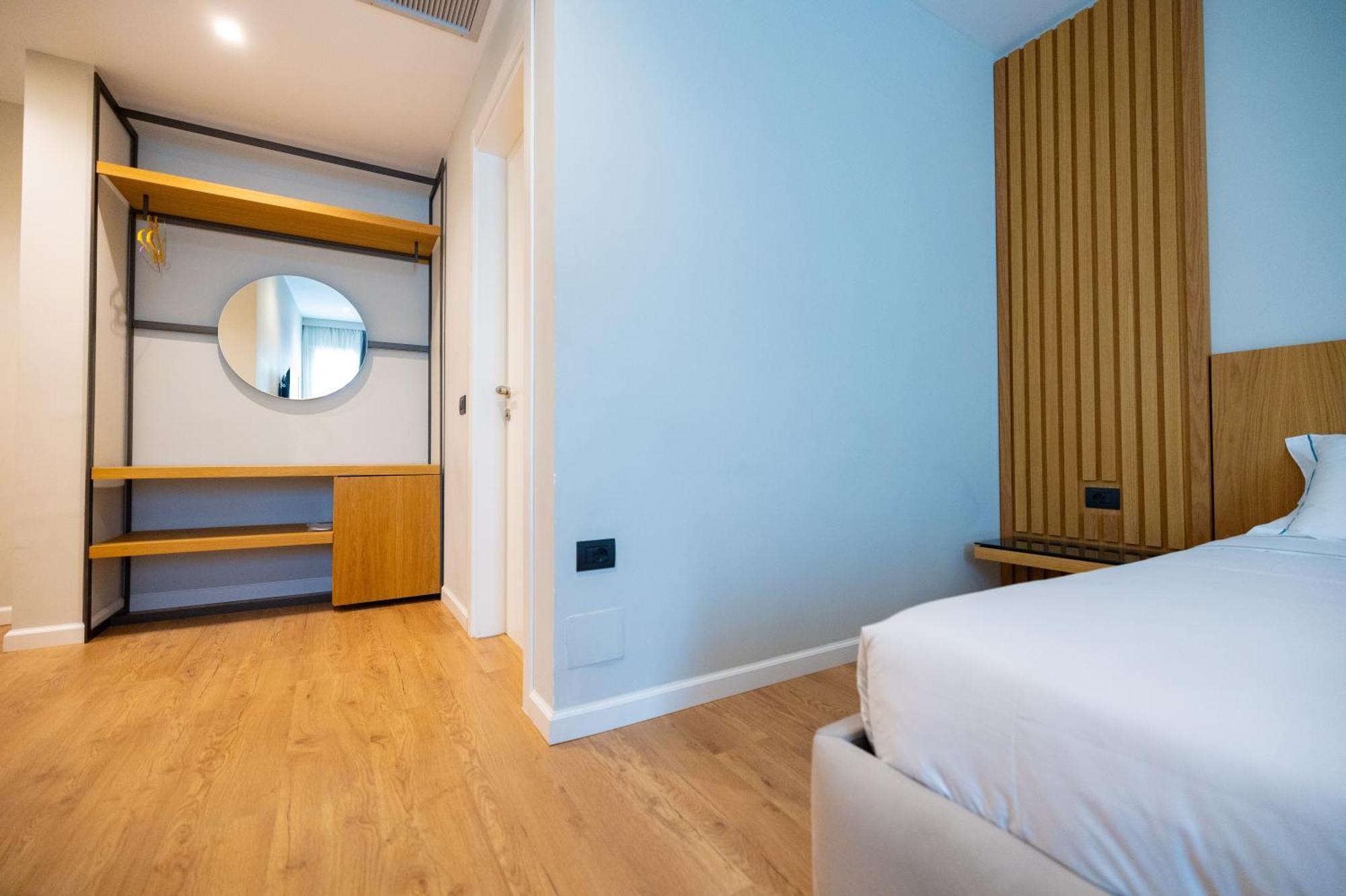 Vlorë Duka Hotel מראה חיצוני תמונה