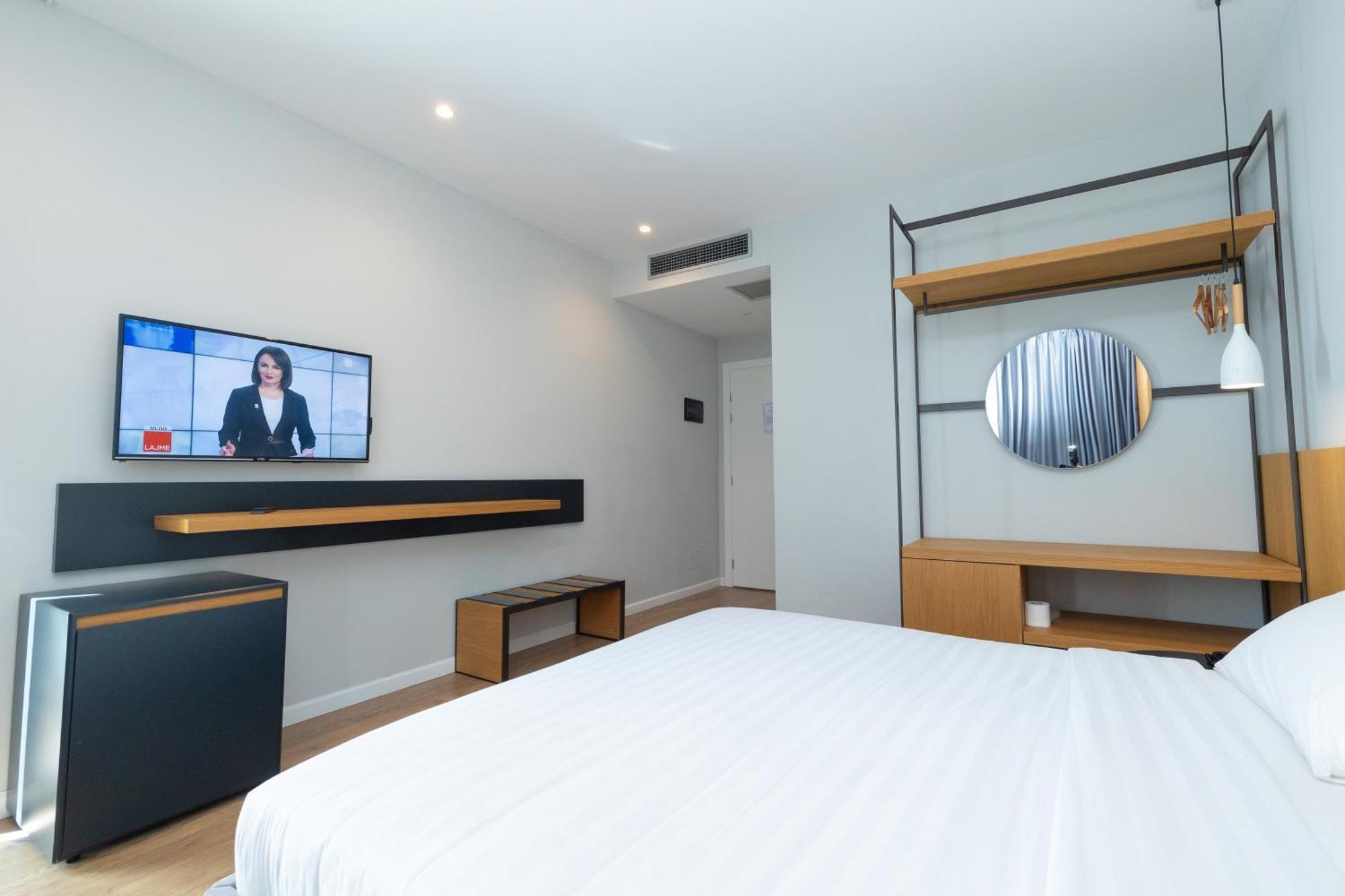 Vlorë Duka Hotel מראה חיצוני תמונה