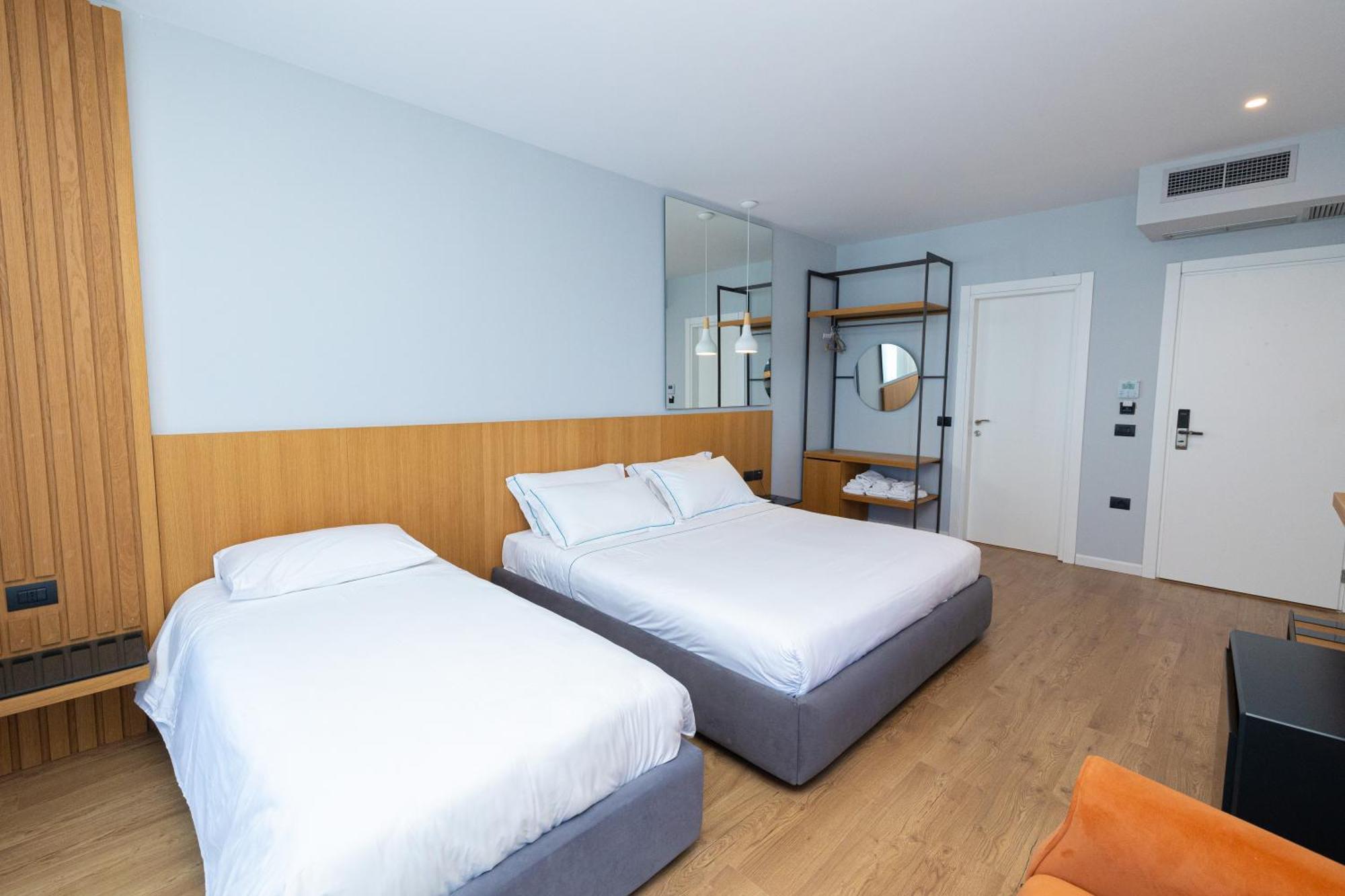 Vlorë Duka Hotel מראה חיצוני תמונה