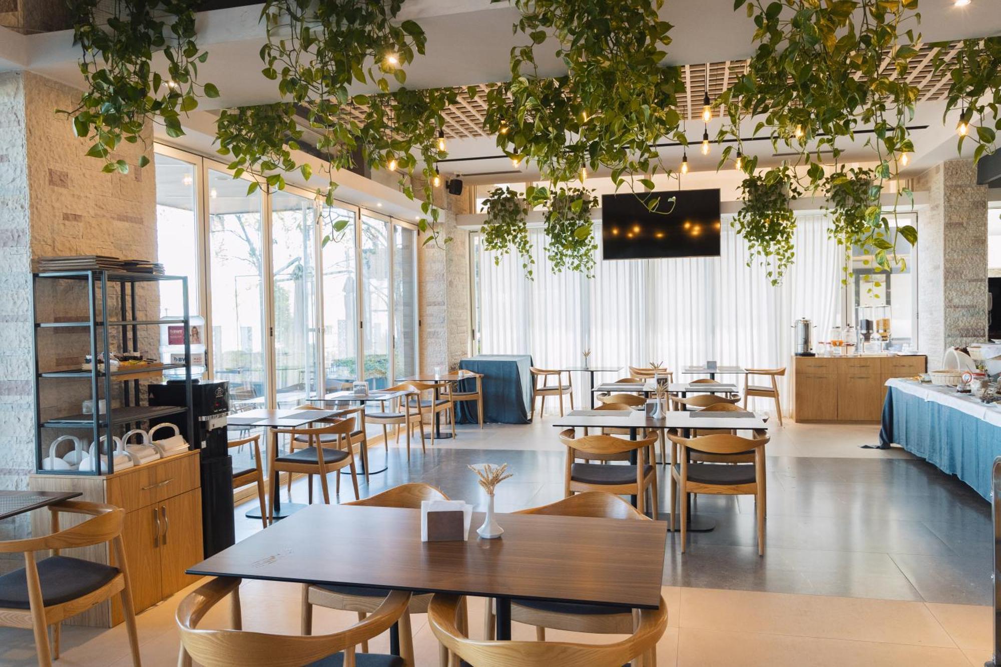 Vlorë Duka Hotel מראה חיצוני תמונה