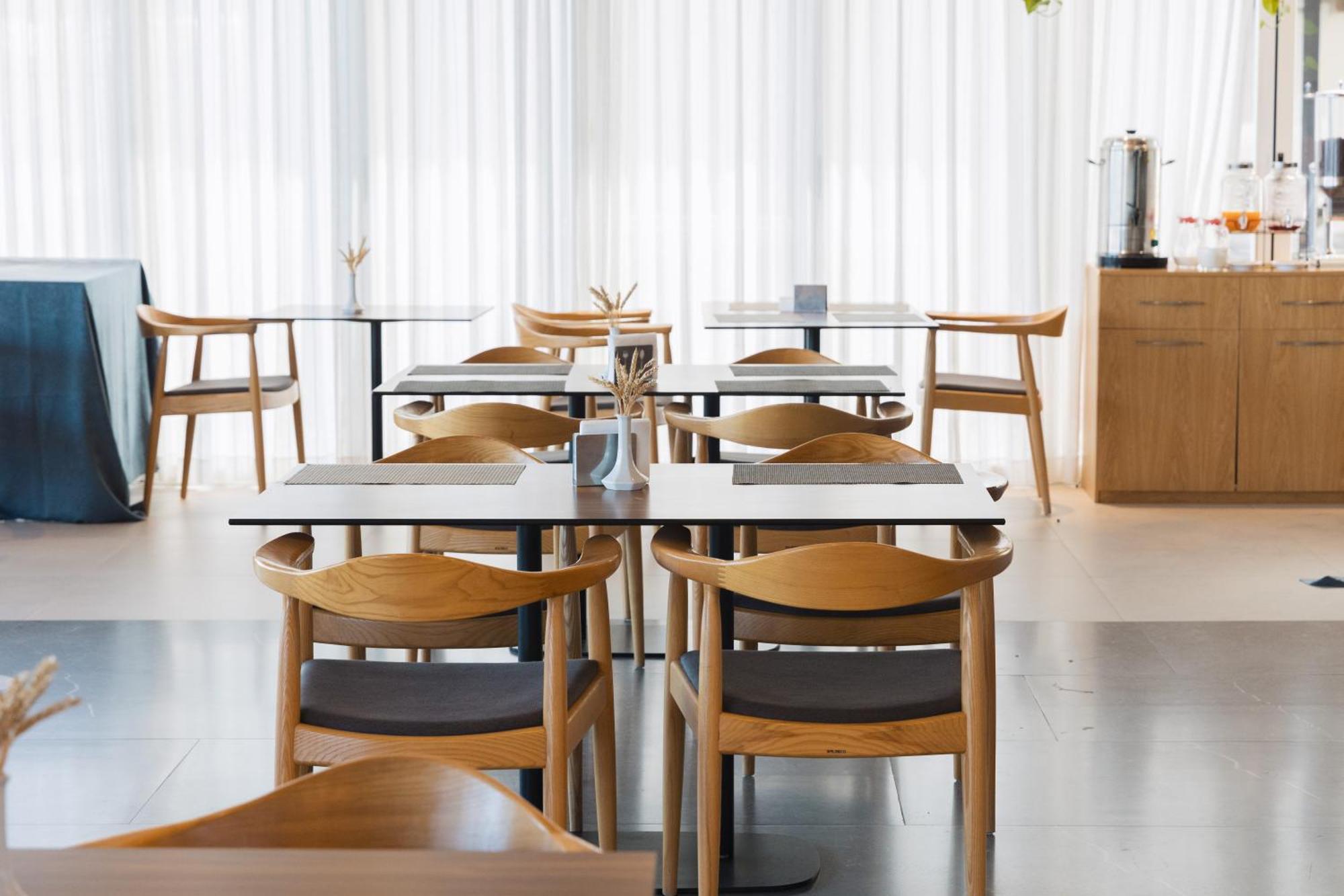 Vlorë Duka Hotel מראה חיצוני תמונה