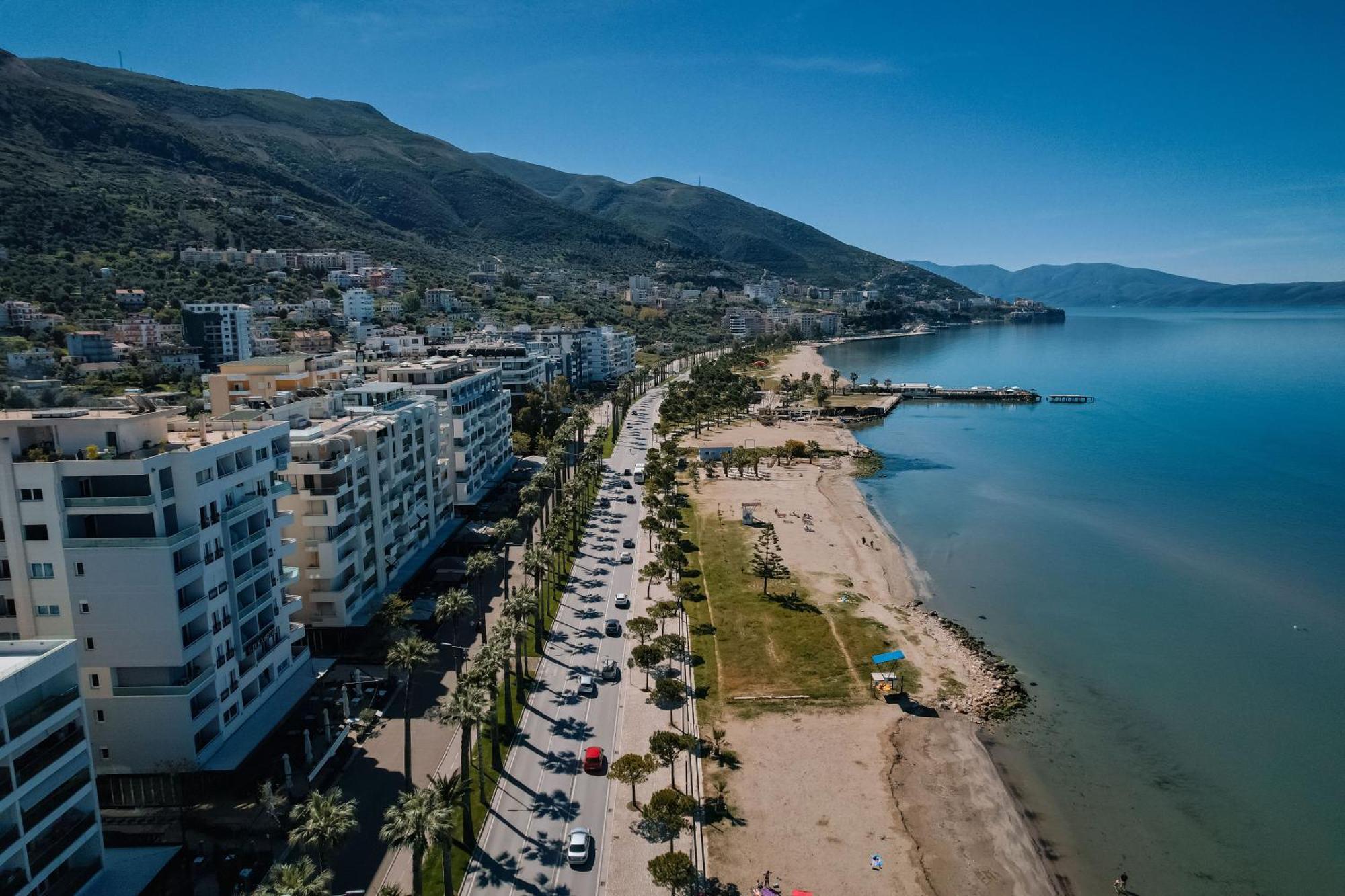 Vlorë Duka Hotel מראה חיצוני תמונה