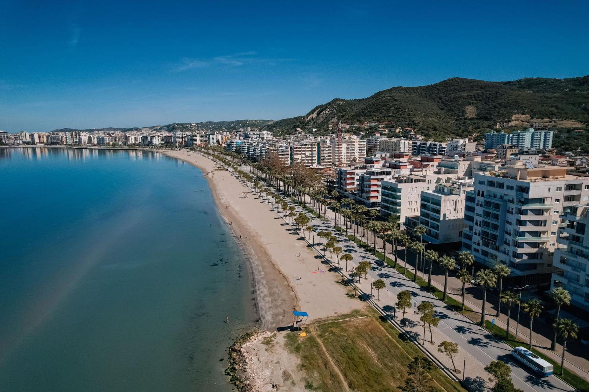 Vlorë Duka Hotel מראה חיצוני תמונה